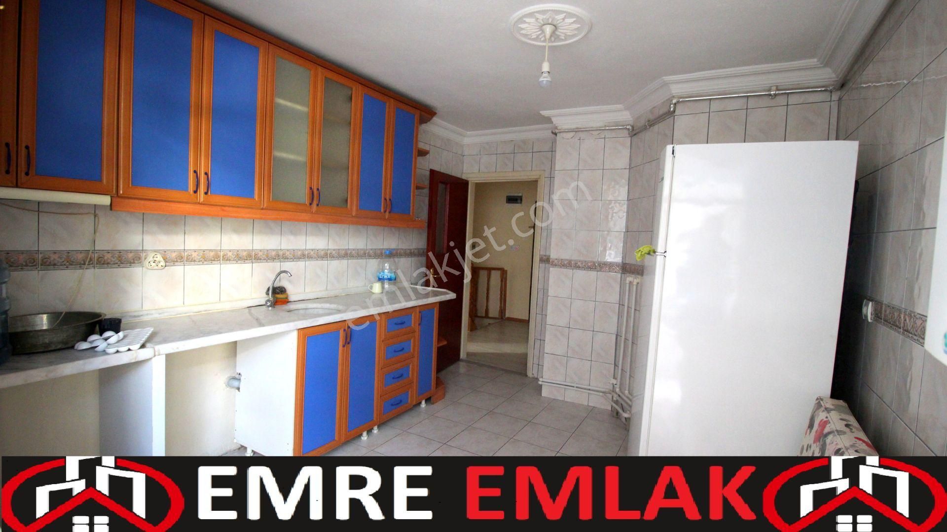 Emre Emlak'tan Topçu'da Çarşı Pazar Yakını 3+1 Kiralık Daire