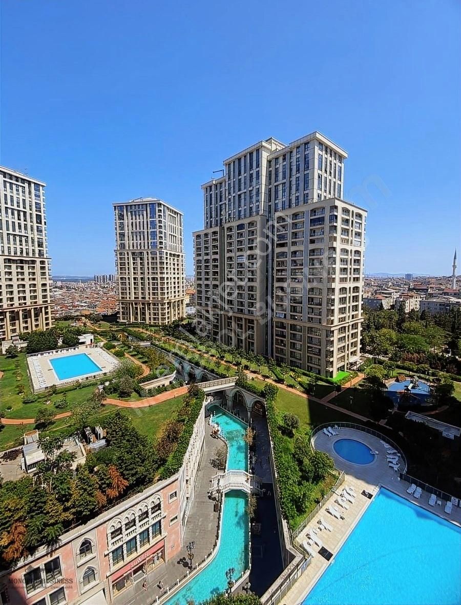 Viaport Venezia 1+1 Eşyalı Peyzaj Manzaralı Boş Kiralık Daire
