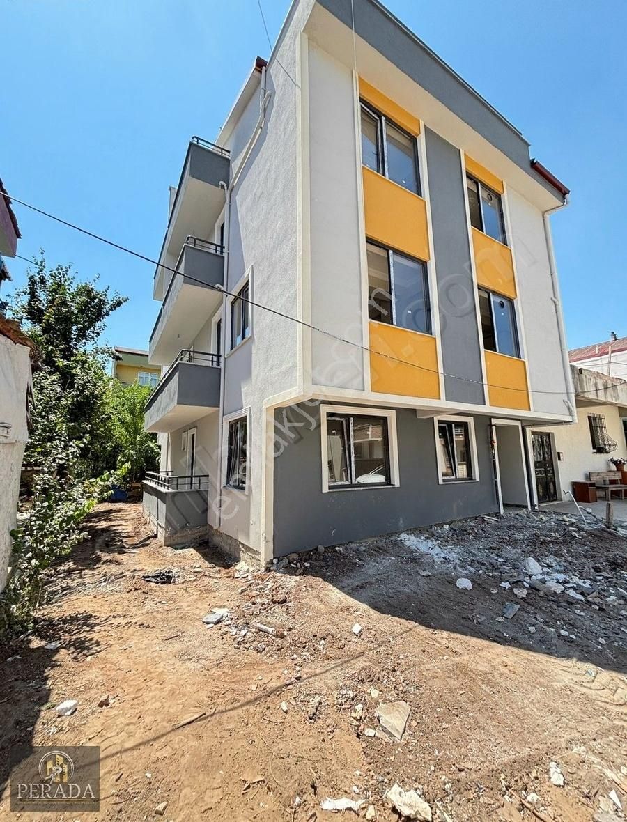 Körfez Tütünçiftlik Mahallesin'de 2+1 Geniş Giriş Daire