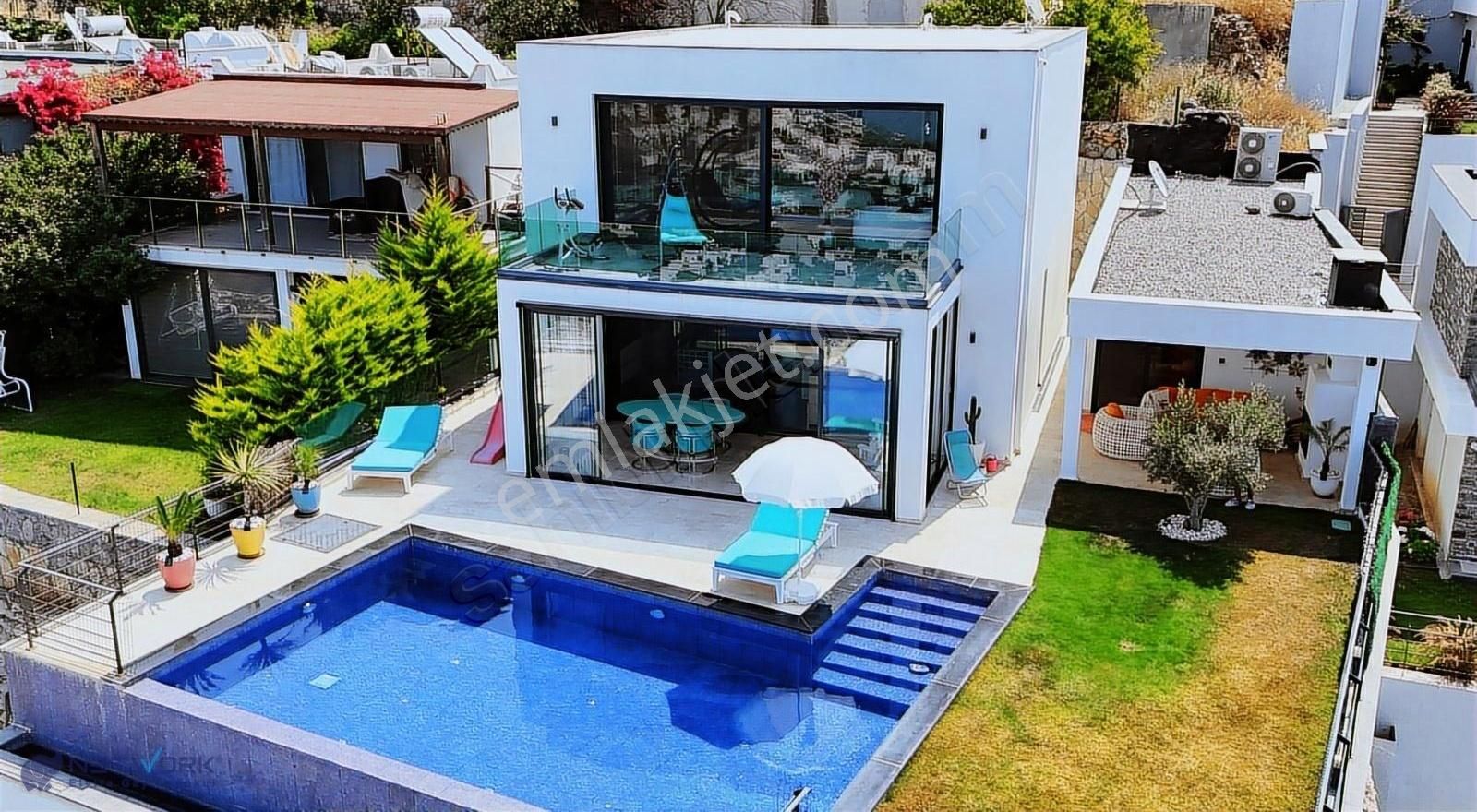 Bodrum Koyunbaba Full Deniz Manzaralı Lüks Villa 4+1 Satılık