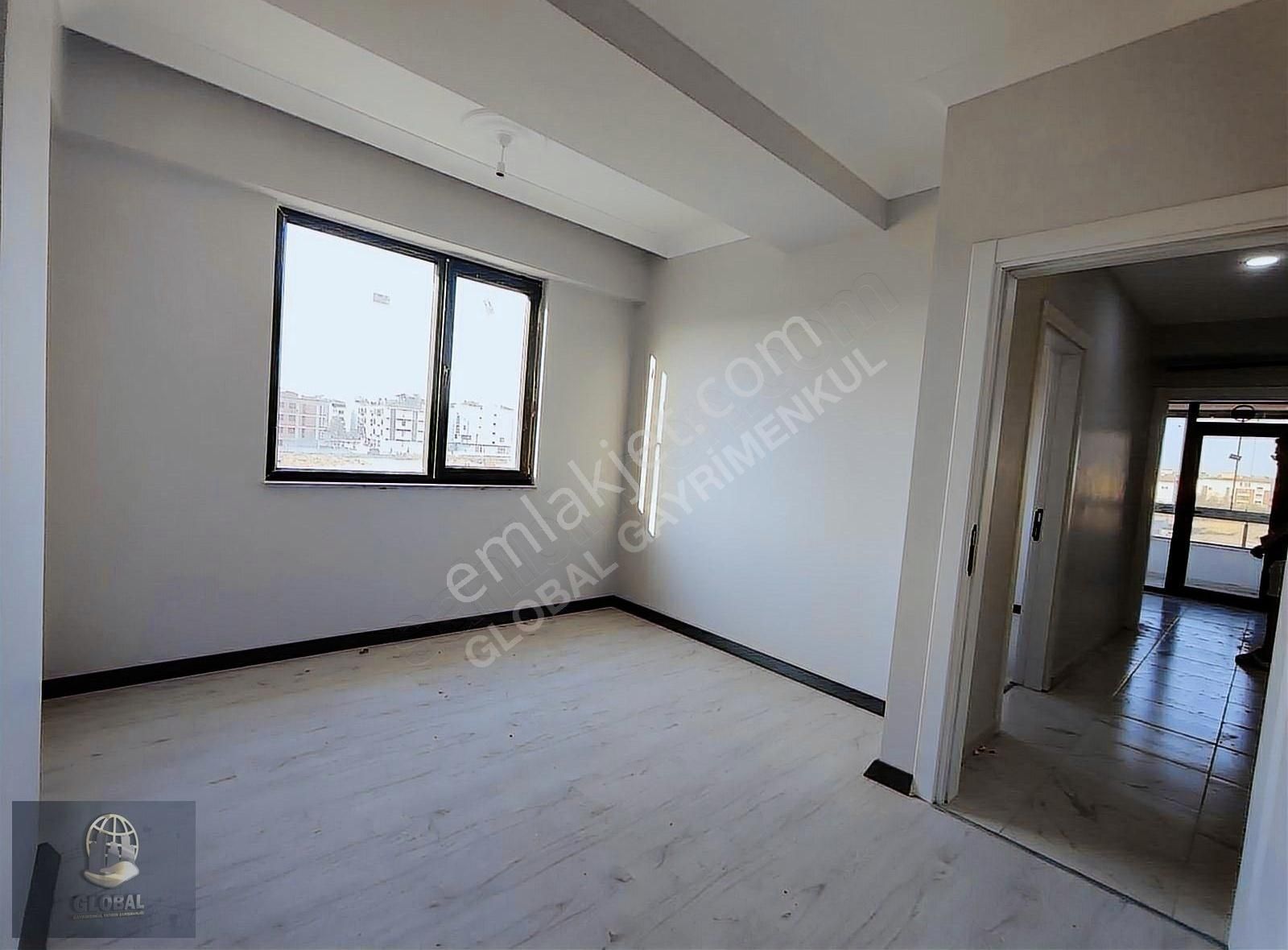 Çobançeşme Mahallesi Bülent Ecevit Civarı Sıfır 2+1
