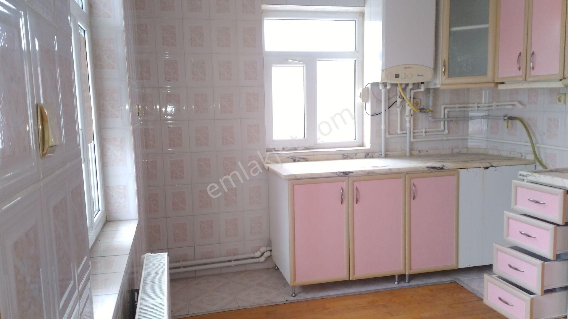 Satılık İnönü Mahallesi'nde Yunus Emre Caddesi 3 Katlı Komple Satılık Bina Her Dairesi 3+1 Bahçeli - Görsel 30