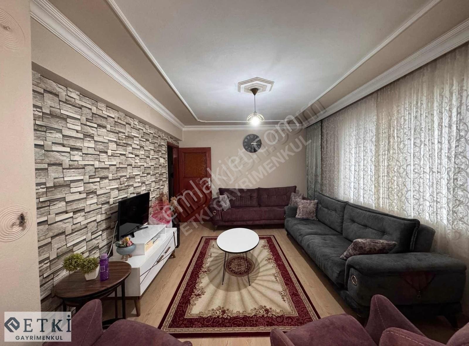 Hamidiye Mah. Yunus Emre Okulu Yanı 2+1 Daire