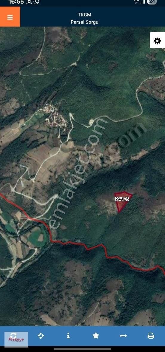 Segup Mustafa'dan Kavak Şeyhresul Mahallesi'nde 14399 M² Tarla