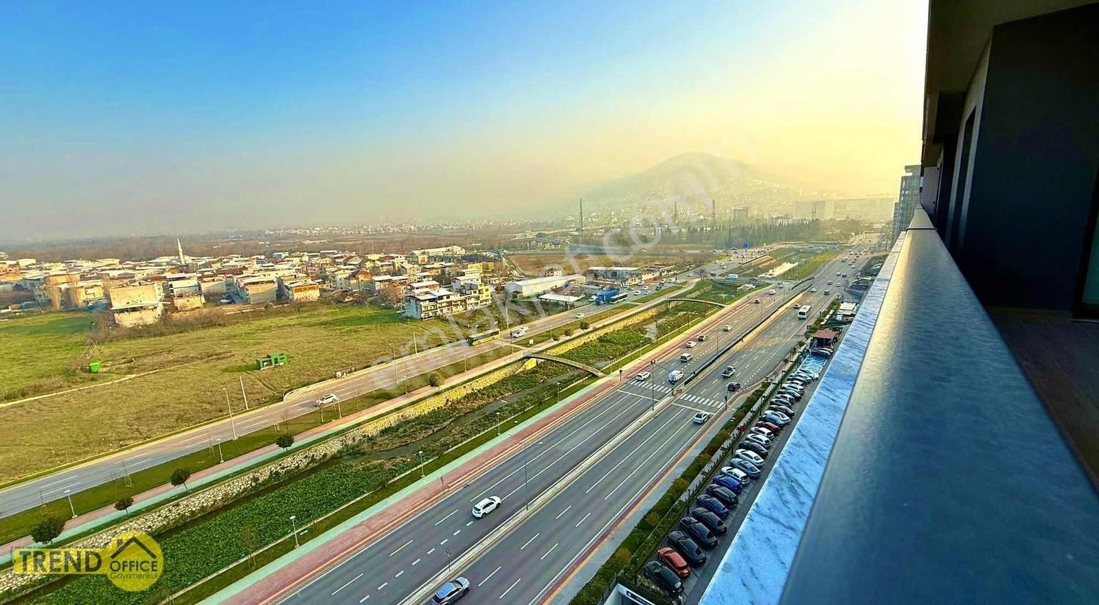Downtown Konut Etabında Sıfır Uludag Manzaralı Esyalı 4+1 Daıre