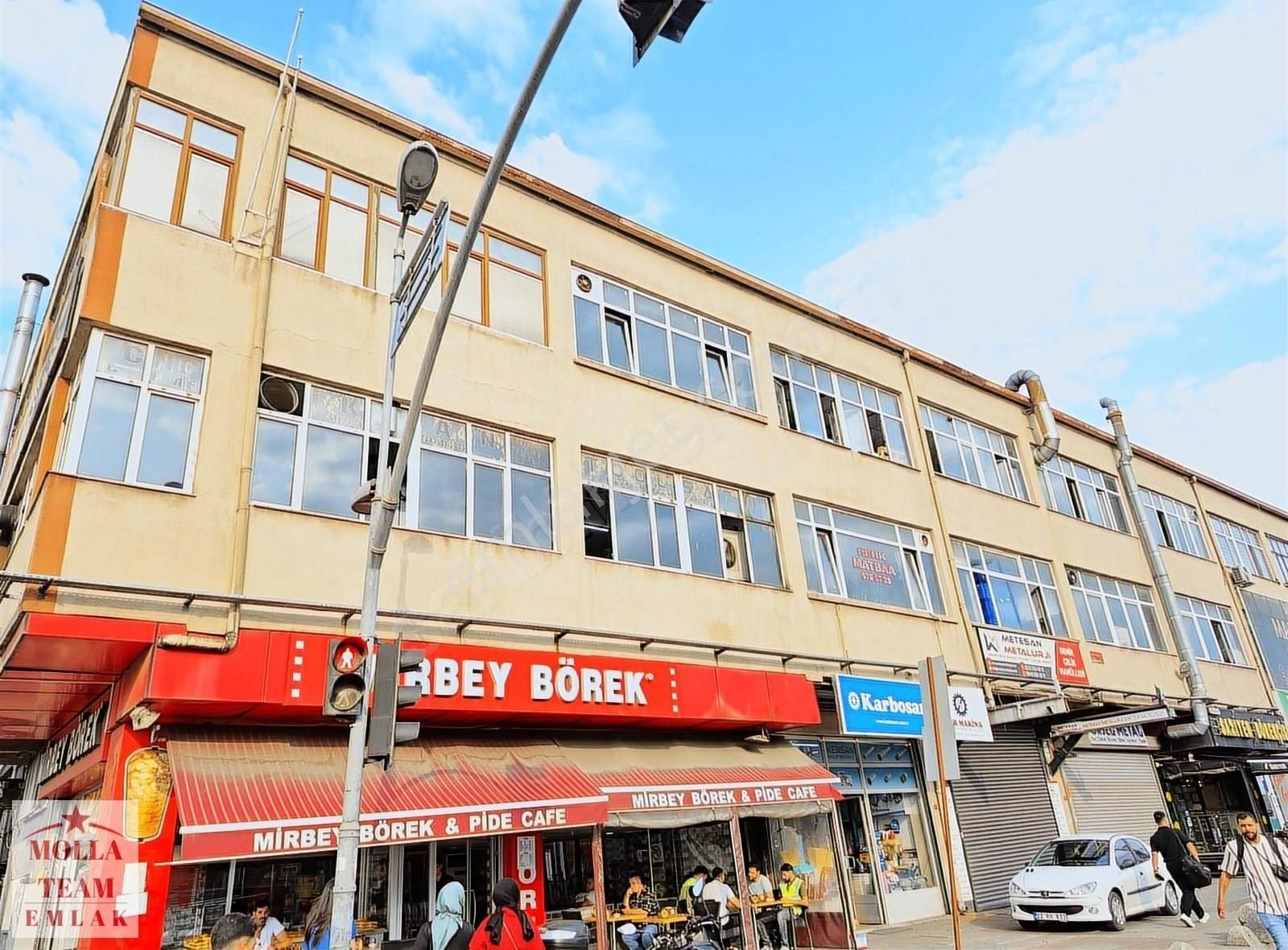 Molla Team'den Topçular San.sitesinde 55 M2 Satılık Atölye