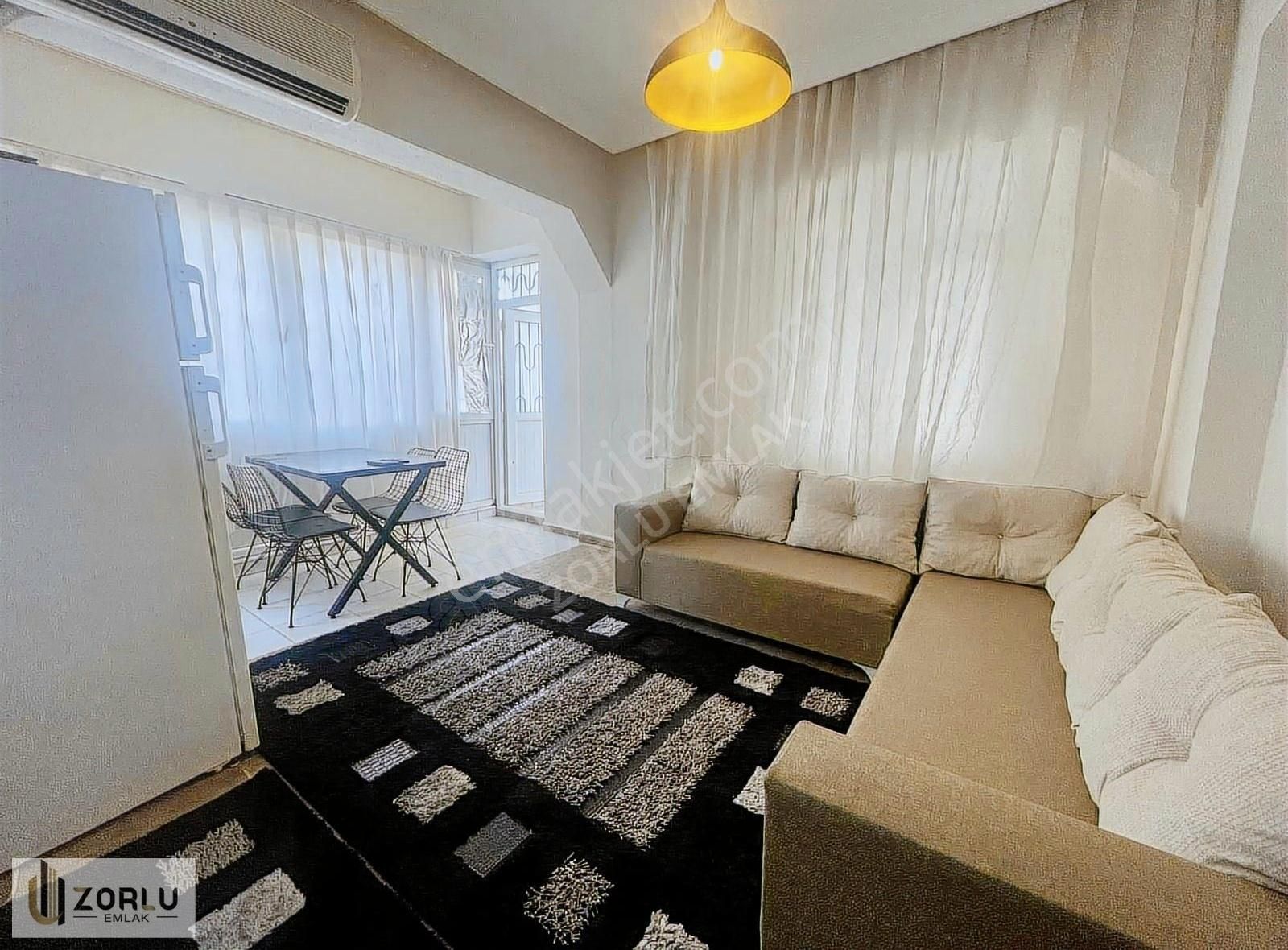Yeşilyurt'ta Sıfır Mobilyalı Çok Geniş 2+1 Kiralık