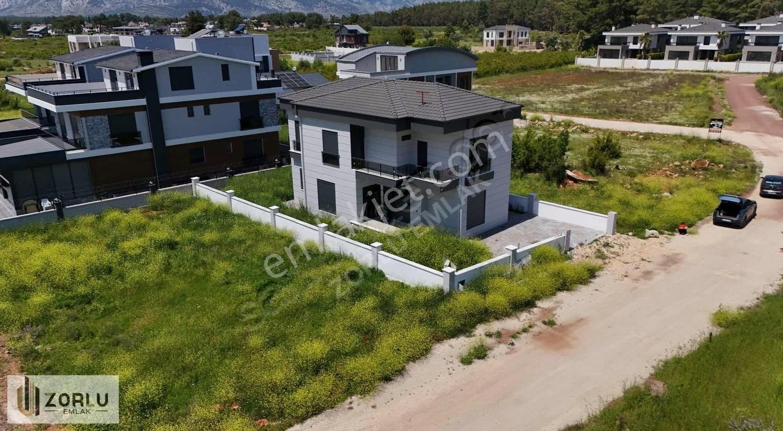 Düzlerçamında İskanı Alınmış Ormanların İcinde 4+1mustakil Villa