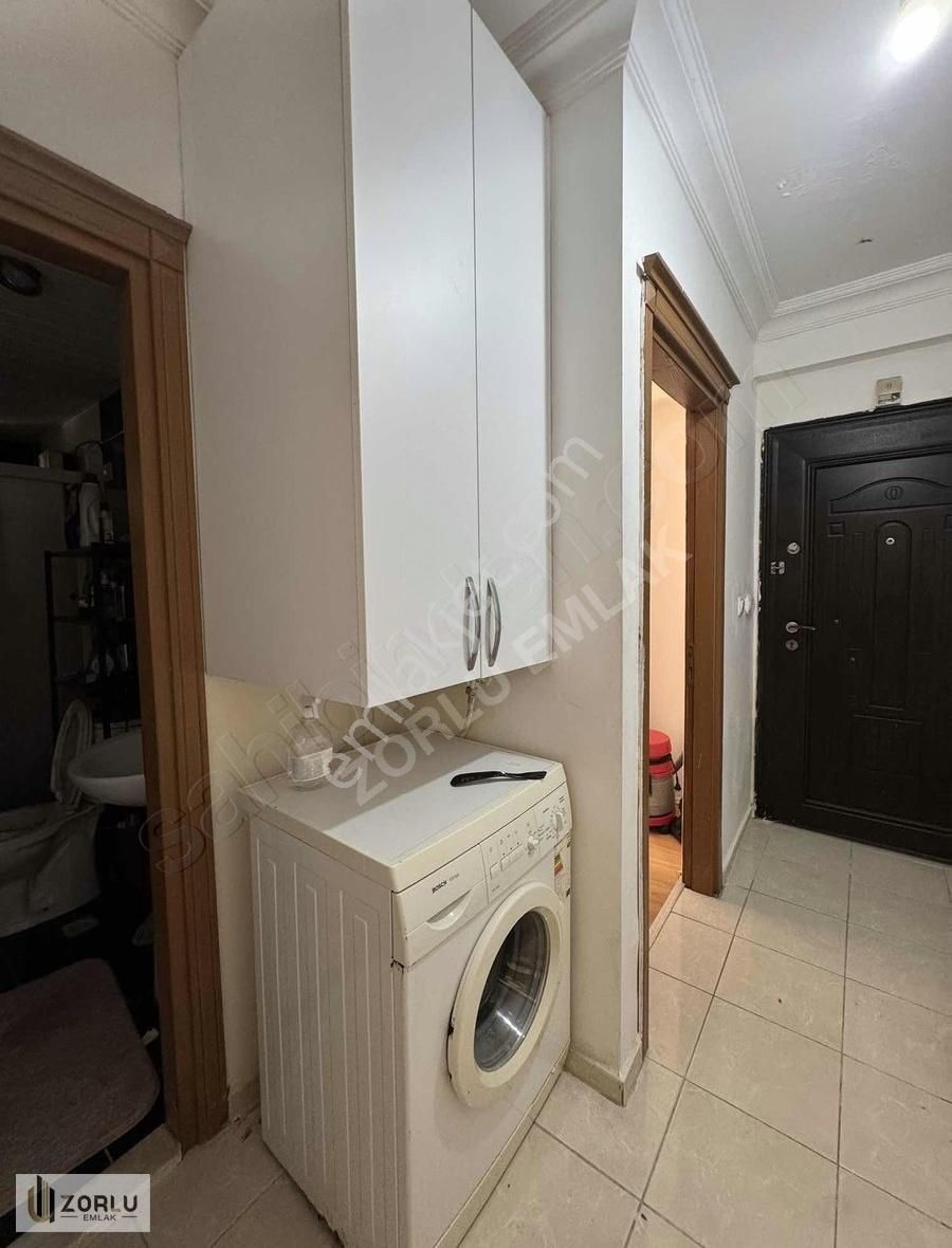 Yeşilyurtta 1+1 Geniş Yüksek Giriş 2.500.00 Pazarlıklı