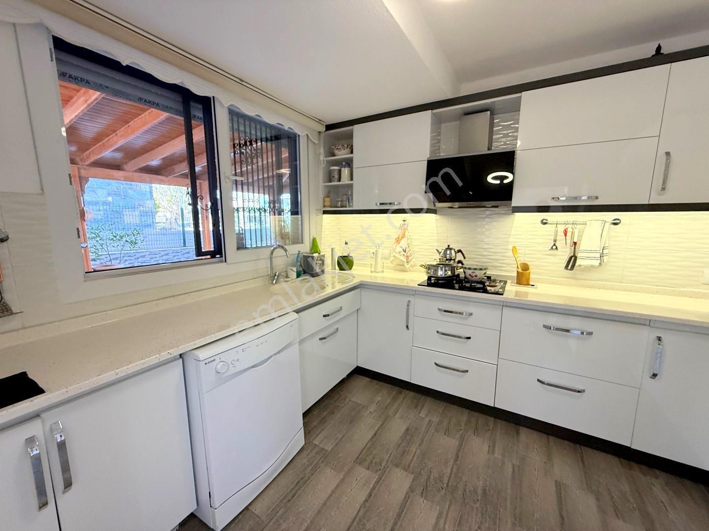 Didimde Satılık Denize 100 Mt. 4+1 Müstakil Villa - Görsel 29