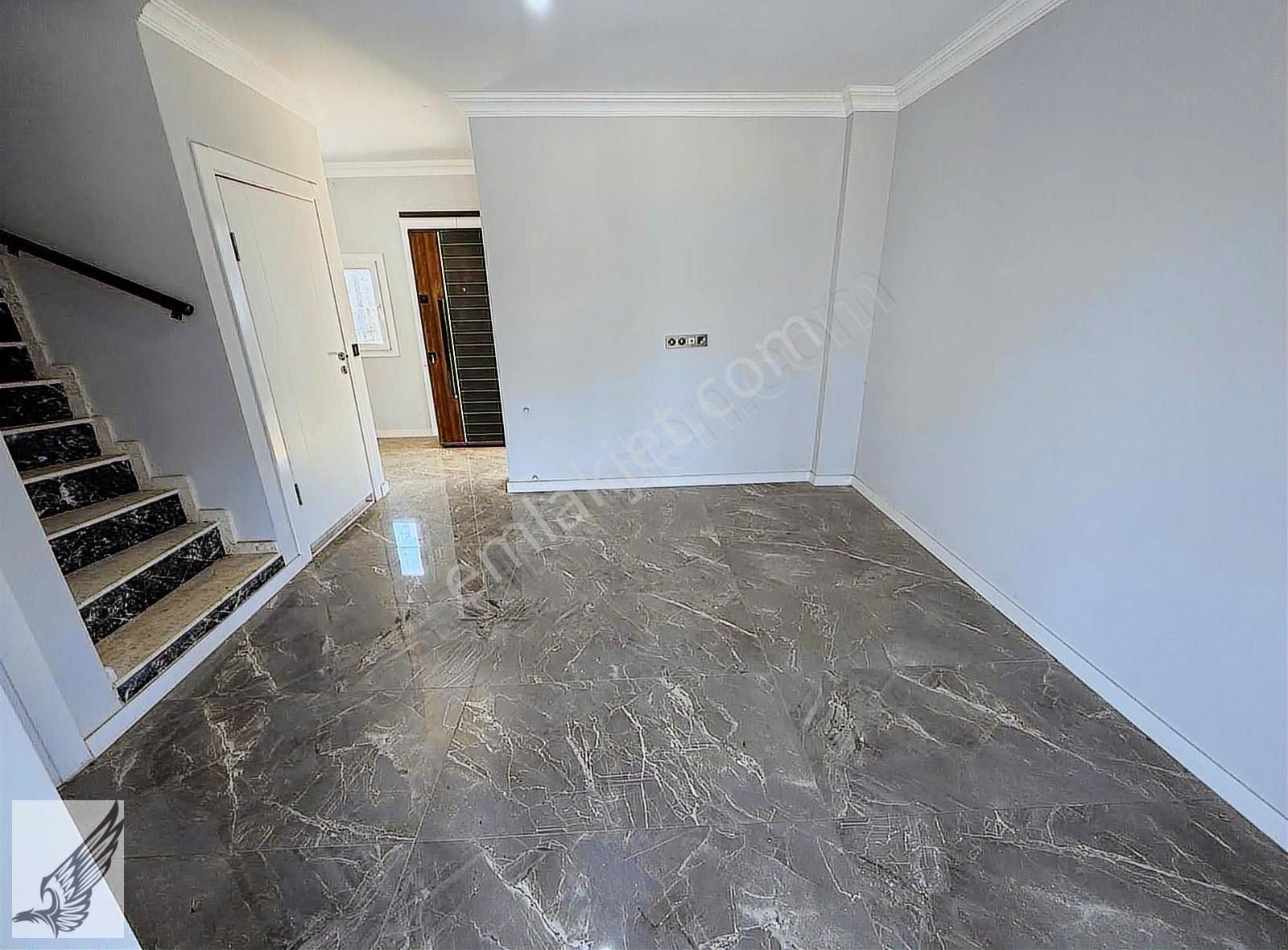 Seferihisar Akarcada Müstakil Girişli Satılık 3+2 Villa - Görsel 23