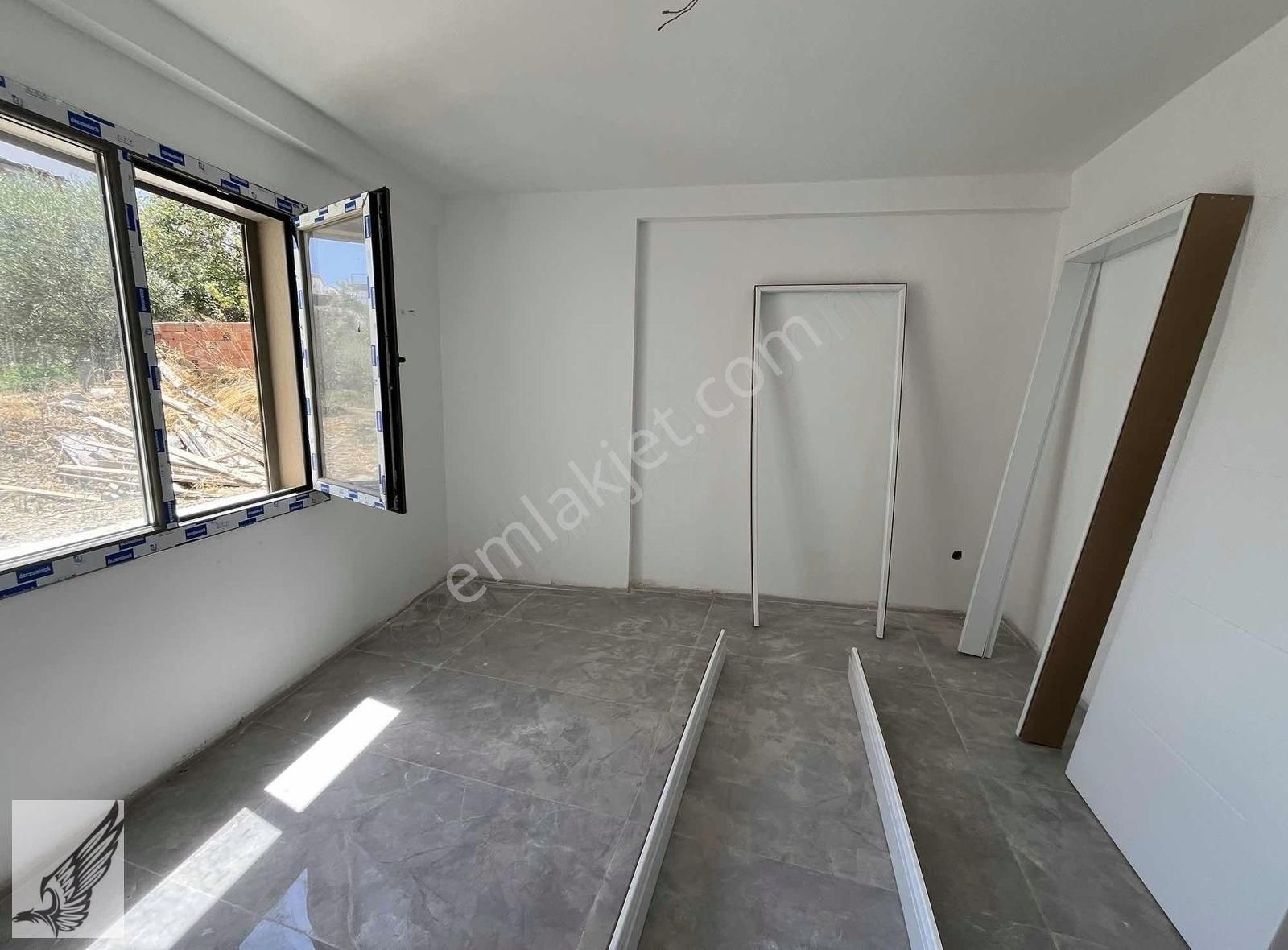 Seferihisar Çarşı Merkezinde Kapalı Mutfak 1+1 Satılık Daire - Görsel 11