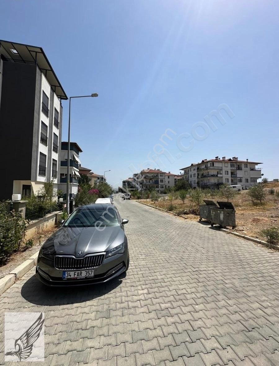 Seferihisar Camikebir Mh Ayrık Nizam Arakat Satılık 3+1 - Görsel 3