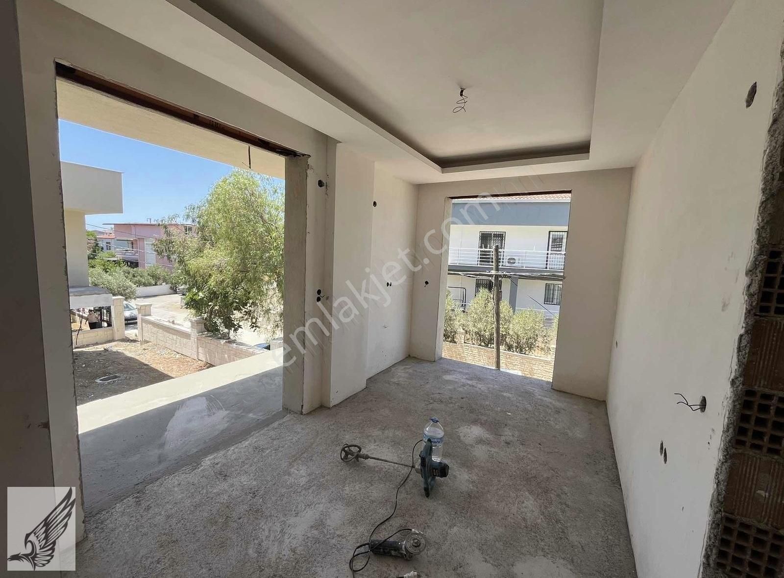 Seferihisar Akarca'da Plaja 250metre Havuzlu Teraslı 3+1 Villa - Görsel 3