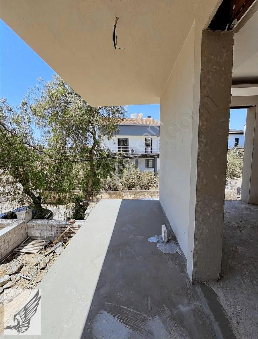 Seferihisar Akarca'da Plaja 250metre Havuzlu Teraslı 3+1 Villa - Görsel 21