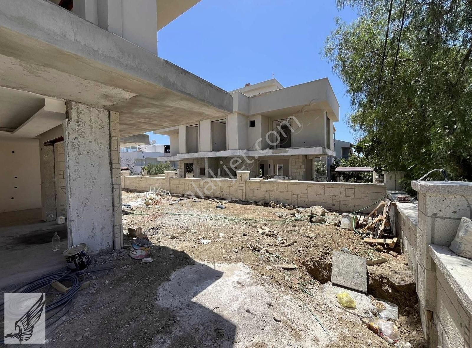 Seferihisar Akarca'da Plaja 250metre Havuzlu Teraslı 3+1 Villa - Görsel 16