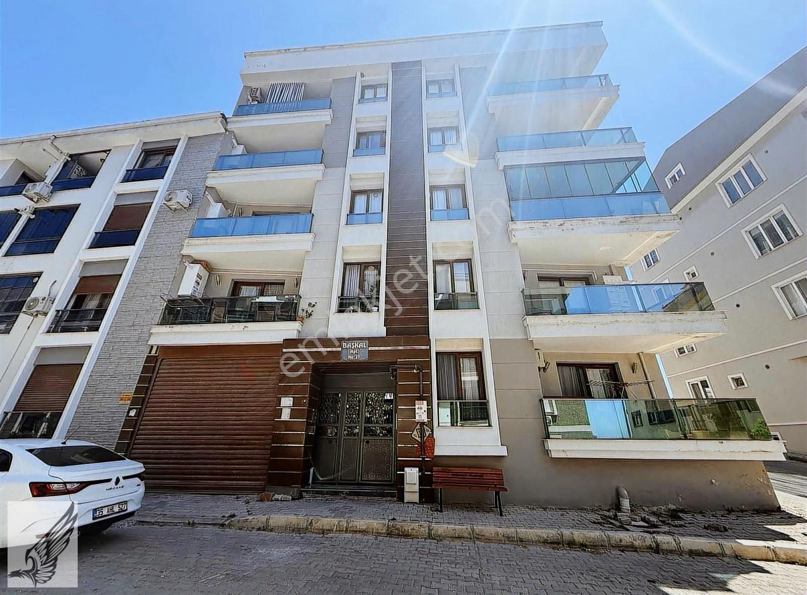Seferihisar Merkezde 3+1 Kapalı Mutfaklı Ön Cephe Daire