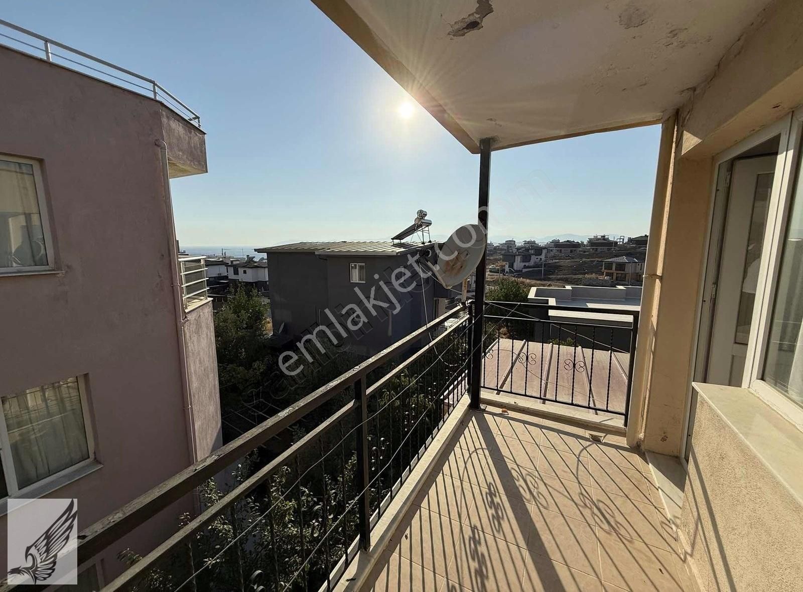 Seferihisar Akarca Mahallesinde Tam Müstakil 5+2 Satılık Villa - Görsel 9