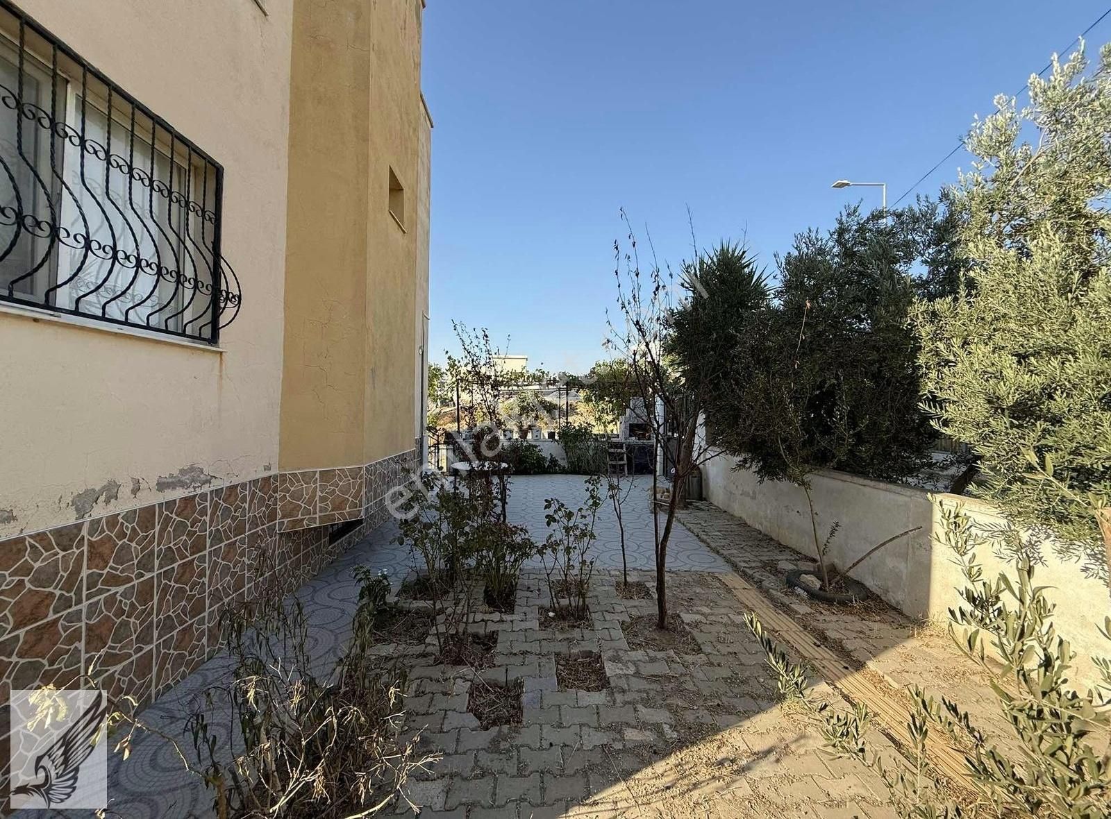 Seferihisar Akarca Mahallesinde Tam Müstakil 5+2 Satılık Villa - Görsel 28