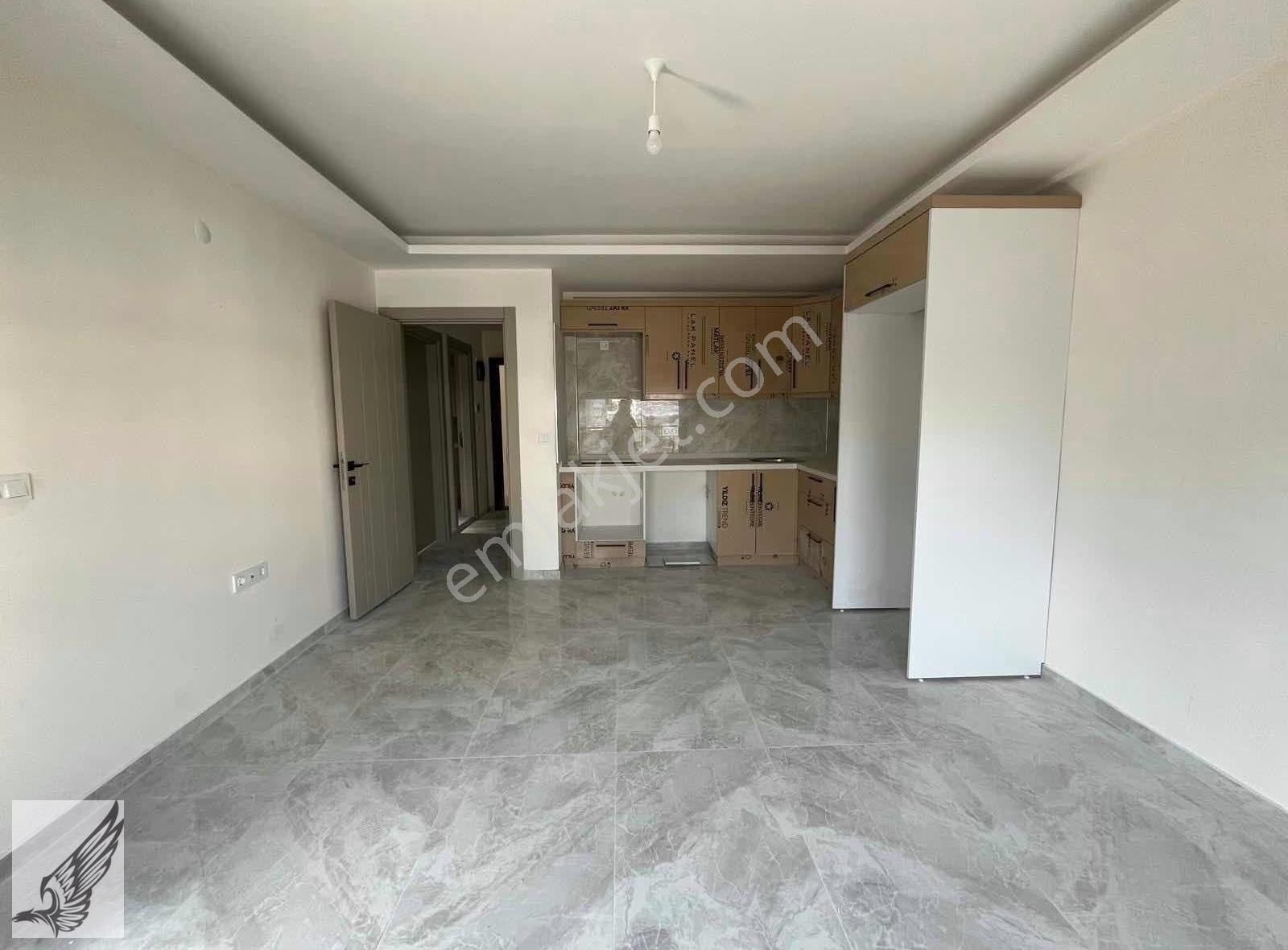Camikebir Mahallesinde Bahçe Kullanımlı 1+1 Daire - Görsel 4