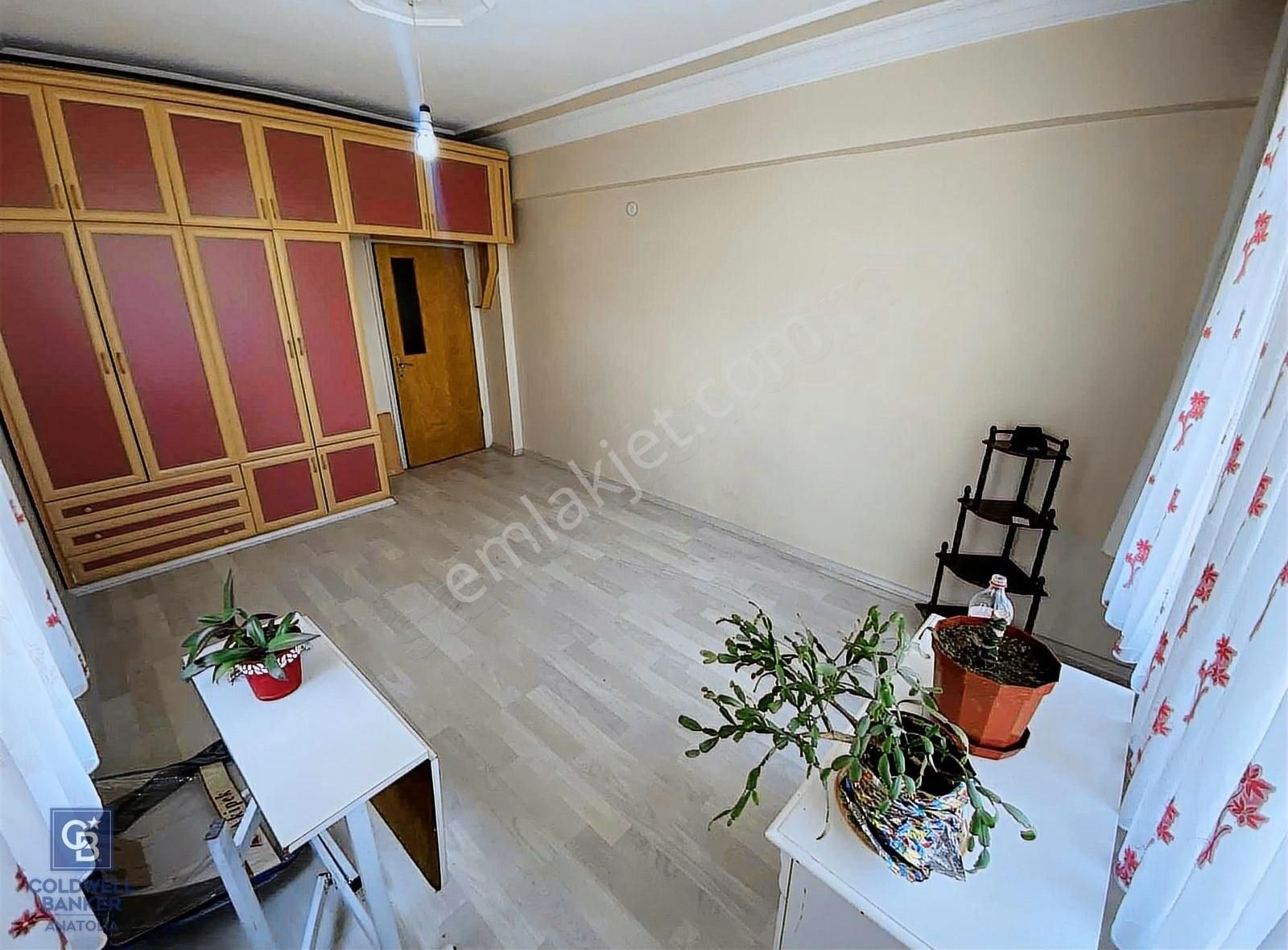 Cb Anatolia / Yeni Sanayi Karşısı 3+1 Kiralık