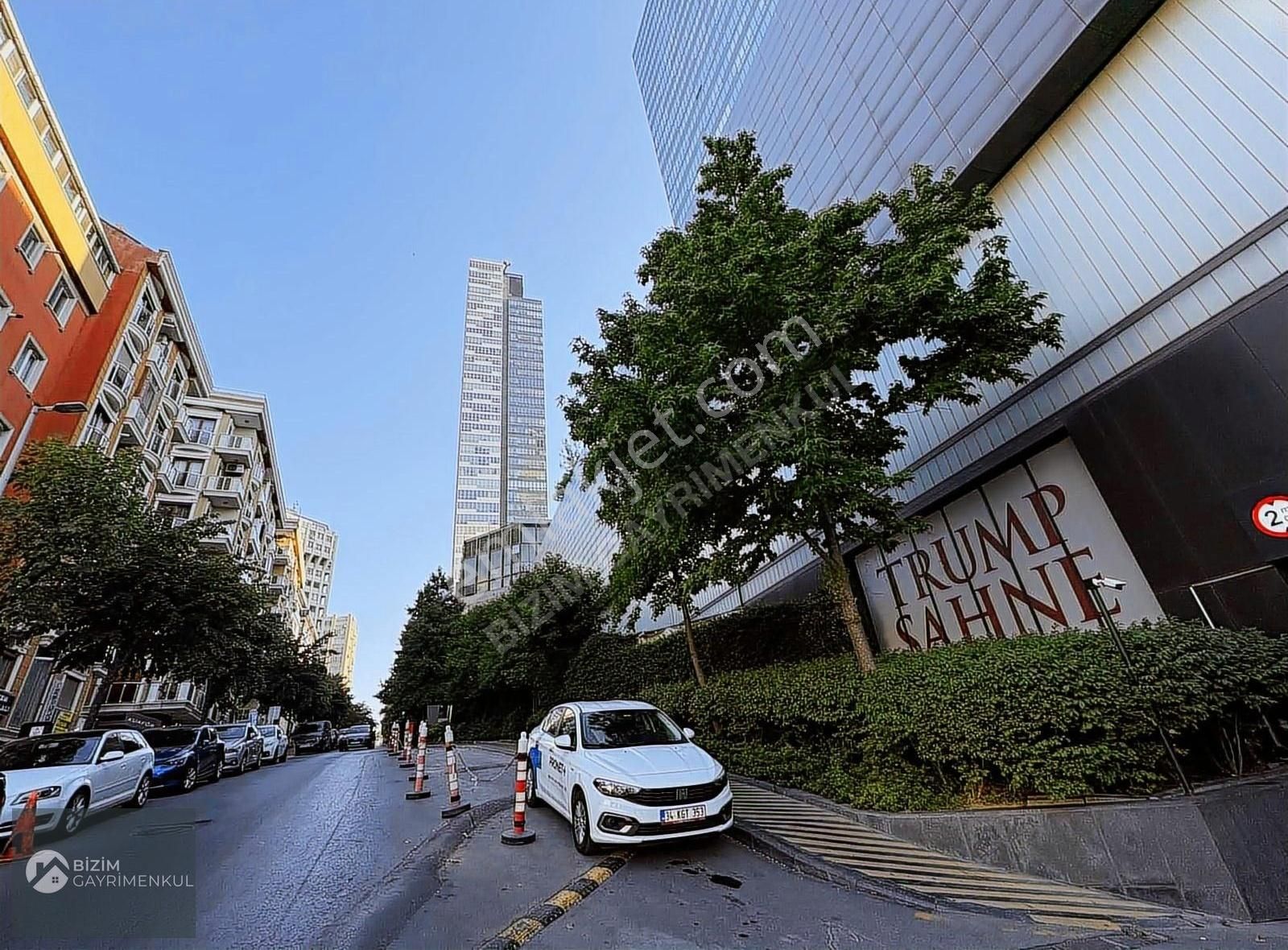 Mecıdiyeköy Trump Tower Dibi Metrobüse 2dk 2+1 Temız Daire
