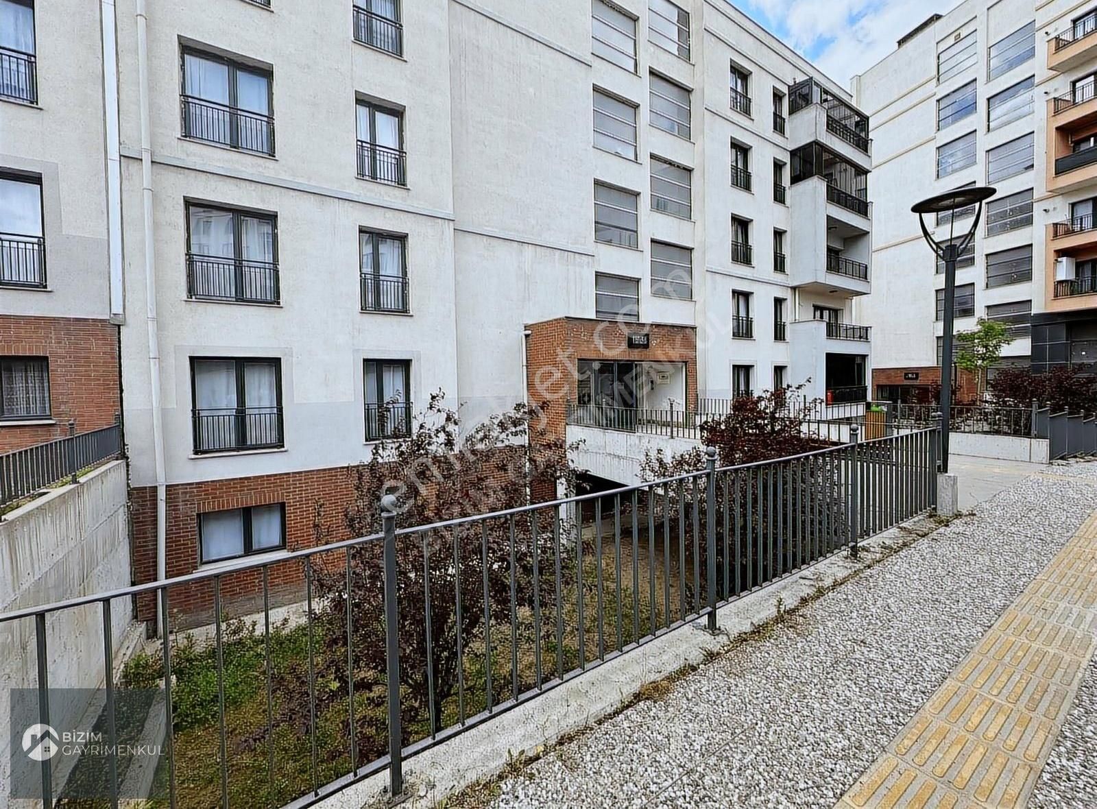 Bizim'den 15 Temmuz 1.etap 4.bölge Çift Cephe 95 M2 2+1 Daire