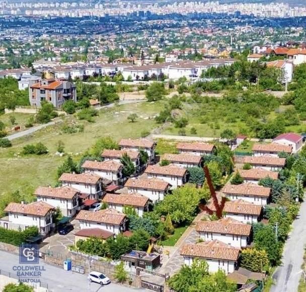 Becen De Nish Country Sitesi İçerisinde Eşyalı Satılık Villa