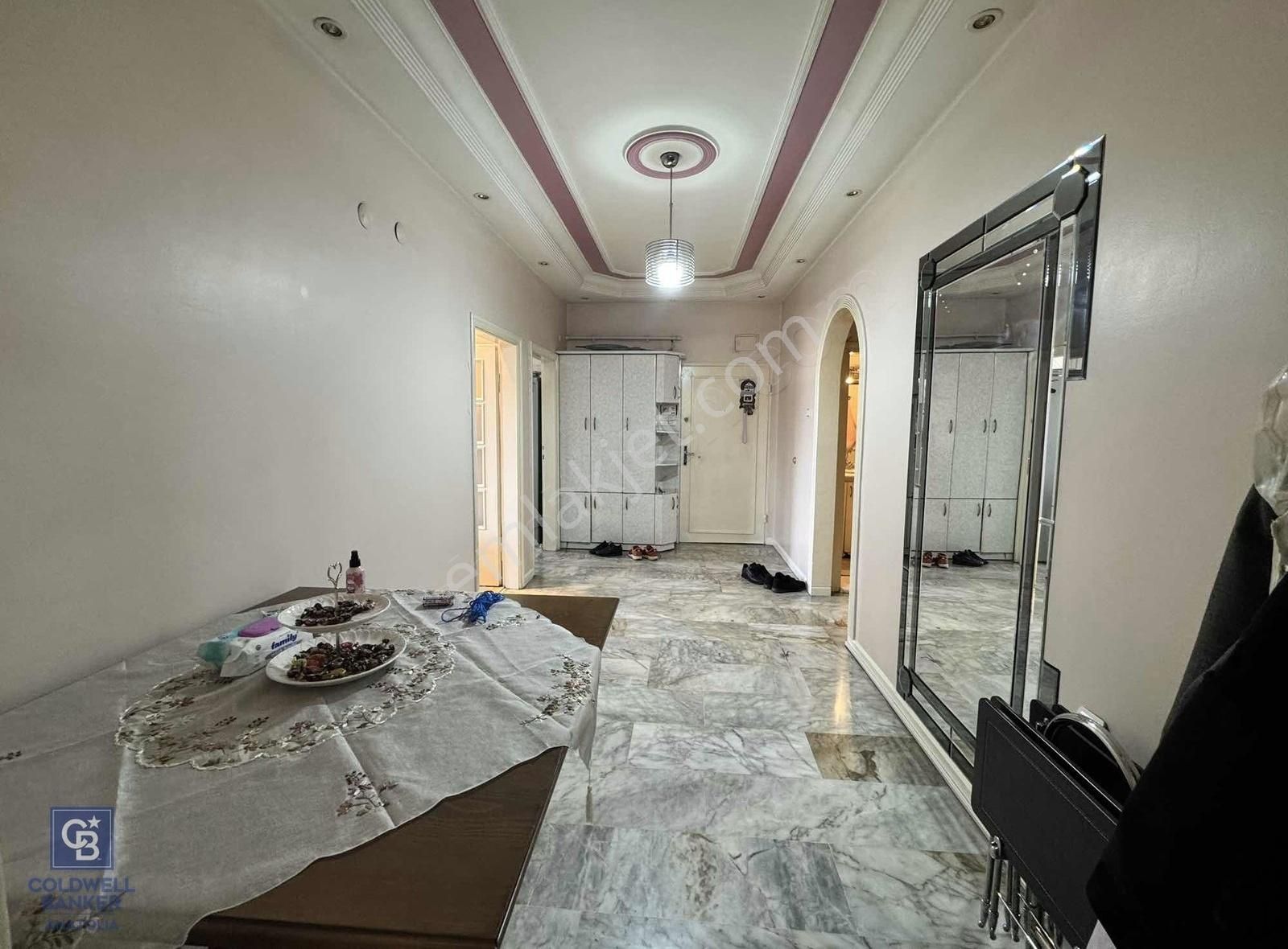 Hunat Mah. Şehir Merkezinde 4+1 Satılık Daire
