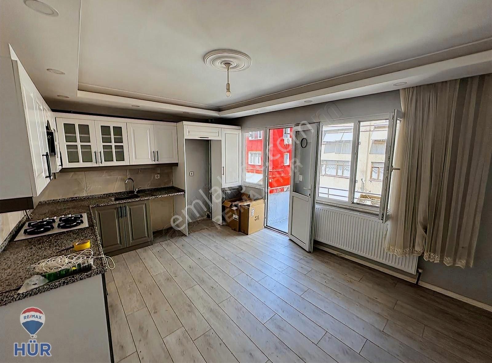 Ümit Doğan Dan Şehir Merkezinde Teraslı Kiralık Daire