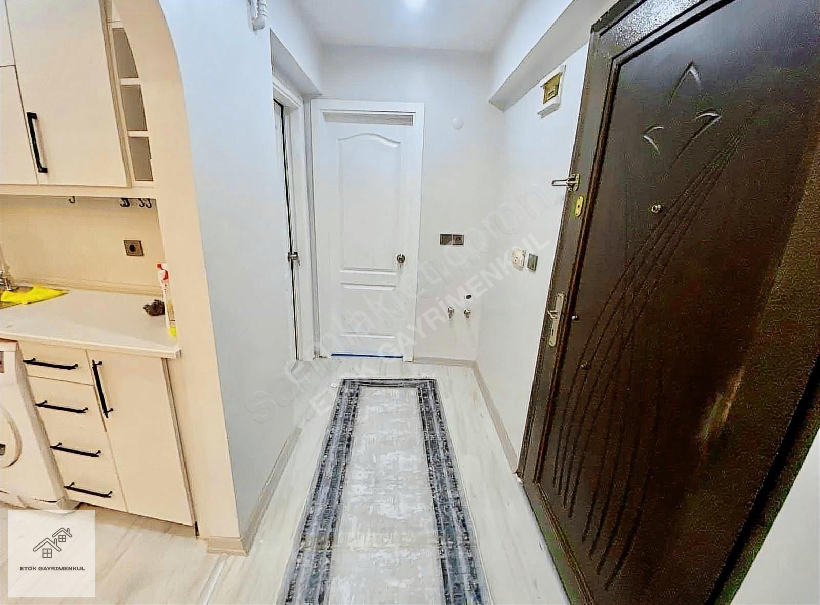 Etok'dan Metro-büs 12dk Cadde Üstü 2+1 28 Bintl Kiracılı