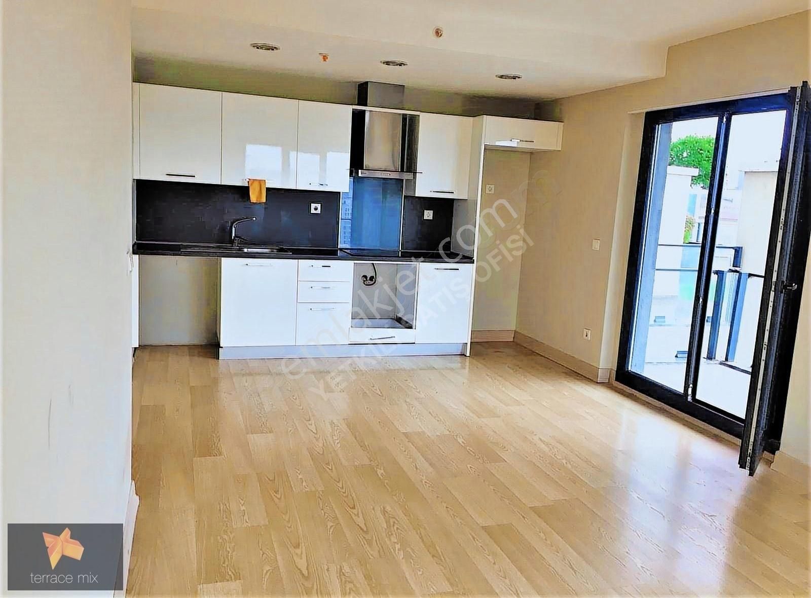 Terrace Mix'de 2+1 Balkonlu Şehir Manzaralı Kiralık Daire