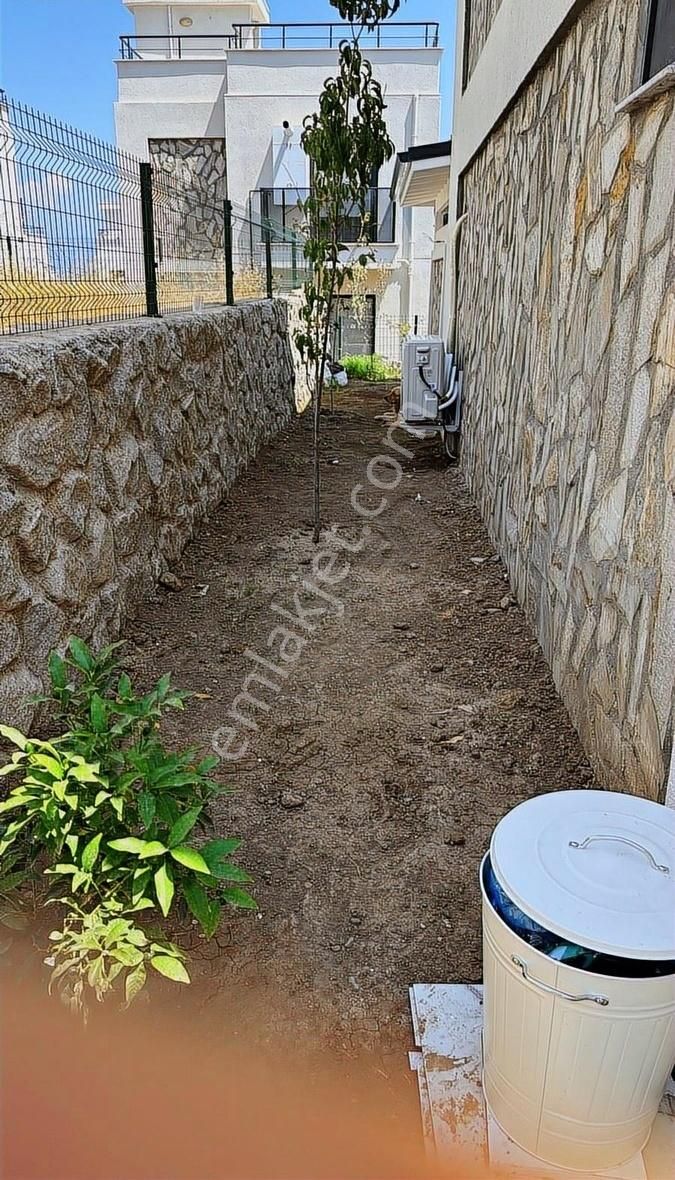 Gömeç Köy Emlakta Keremköyde Sıfır Eşyalı Kiralık Villa - Görsel 15