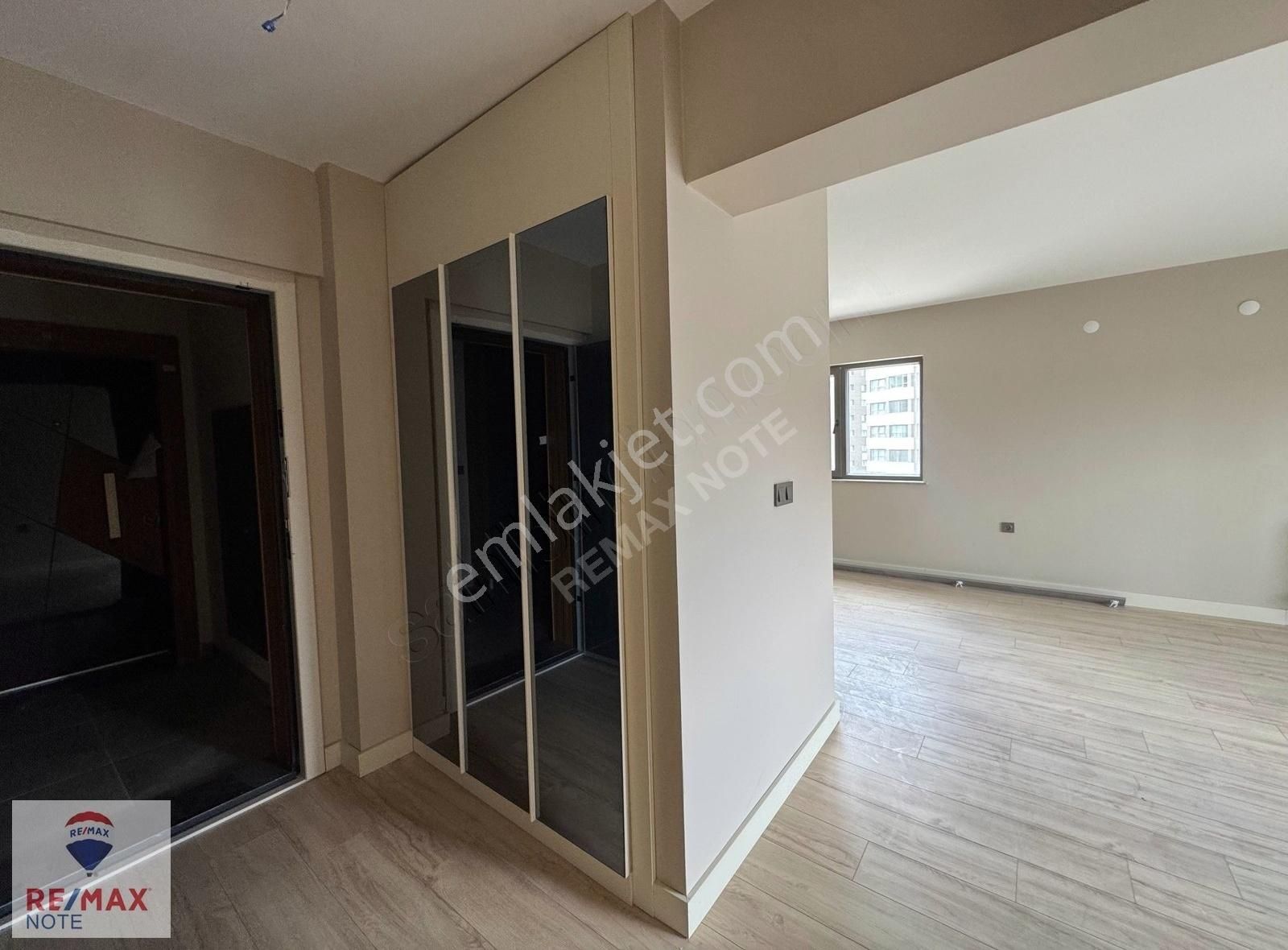 Cumhurıyet Mahallesi Neos Göksu'da 2+1 Köşe Kiralık Daire