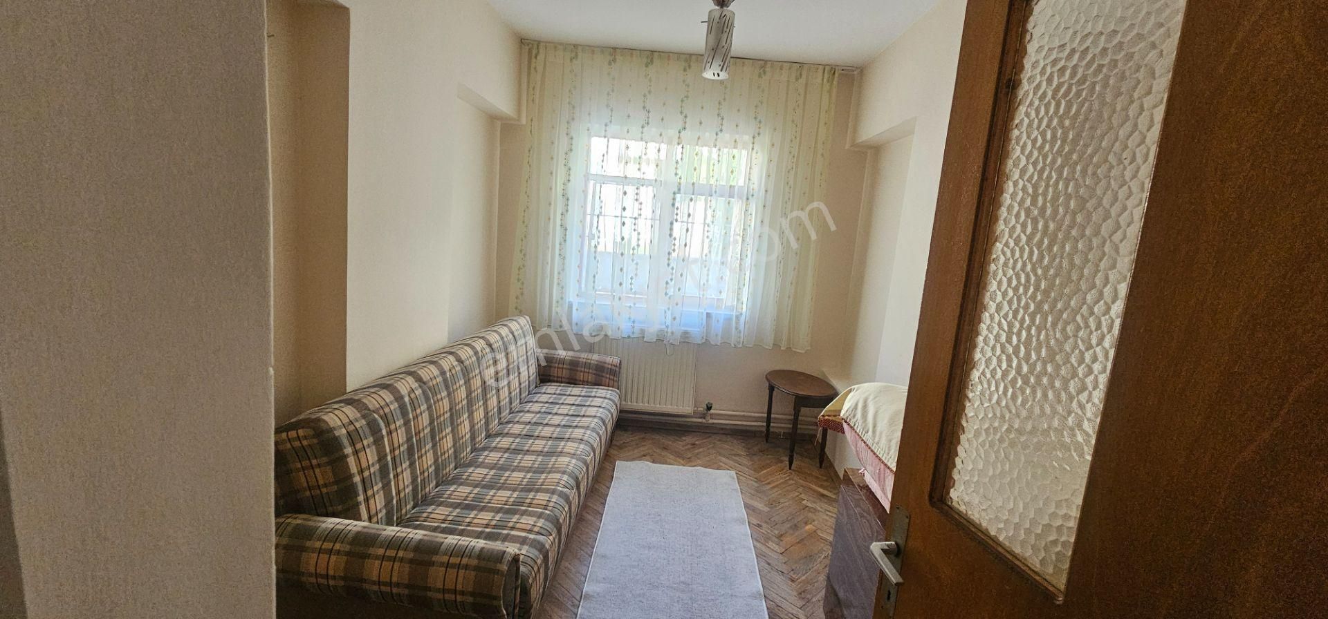 Seyran Bağları Bağlar Caddesinde 3+1 Katta Kiralıkdaire Eşyalı Kombili - Görsel 12