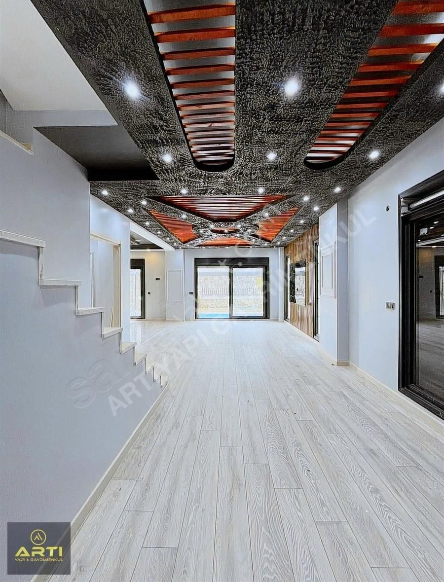 Kumburgaz'da Satılık Müstakil Havuzlu Sıfır Lüks 4+2 Villa - Görsel 34