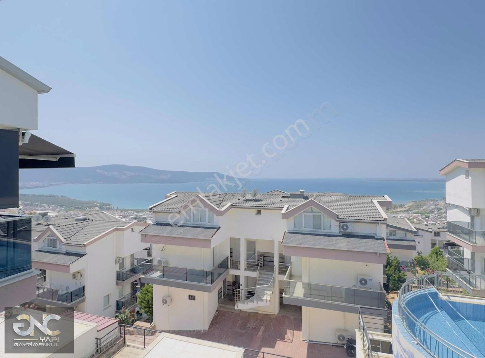 Didim Akbükte Özel Sitede Havuz Ve Deniz Manzaralı Dublex