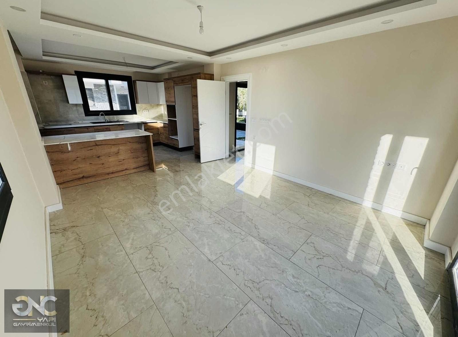 Didim Akbükte Deniz Manzaralı Yerden Isıtmalı Müstakil Villa - Görsel 23