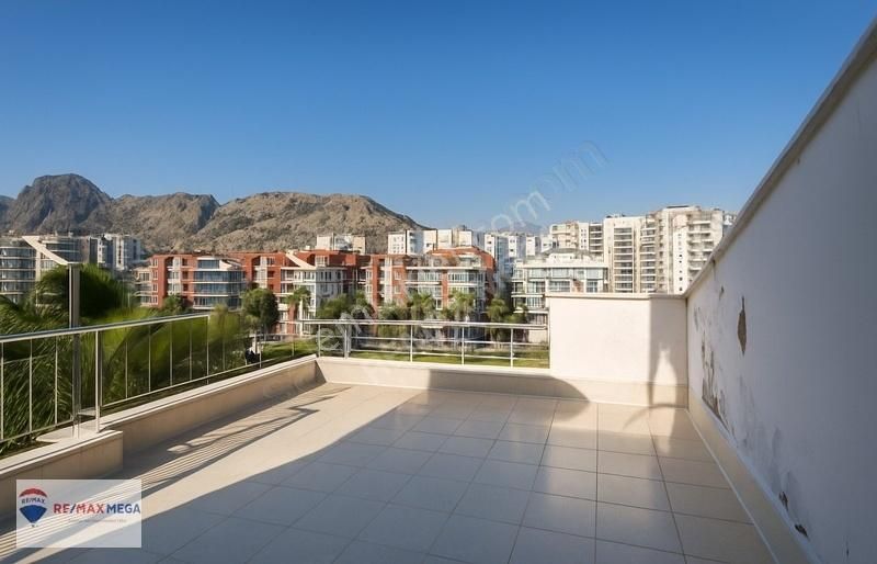 Konyaaltı Liman Mahallesinde 4+1 Satılık Dubleks Daire - Görsel 11