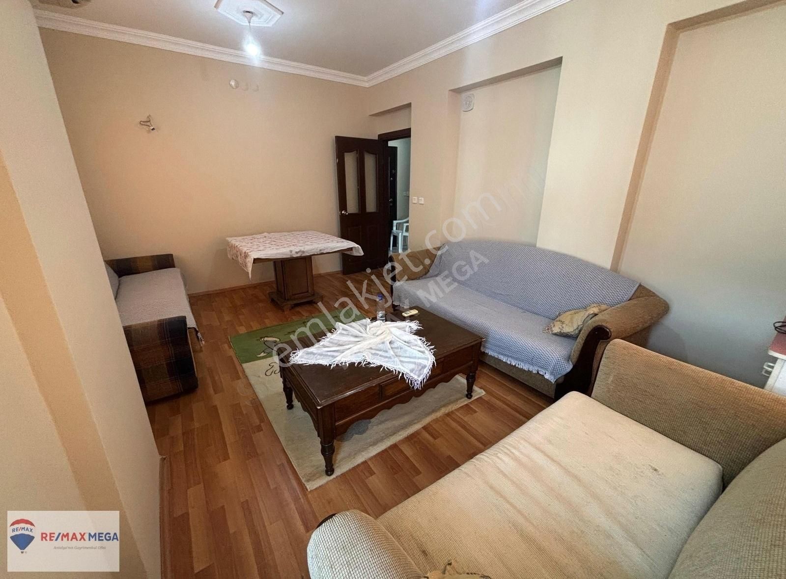 Gülveren Mahallesi'nde 2+1 Kiralık Daire