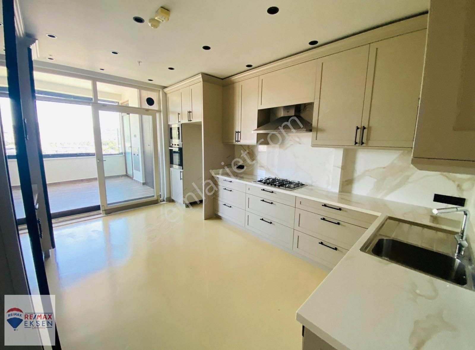 Sinpaş Avangarden Boş Komple Yenilenmiş 5+1 Londra Tower Satılık - Görsel 5