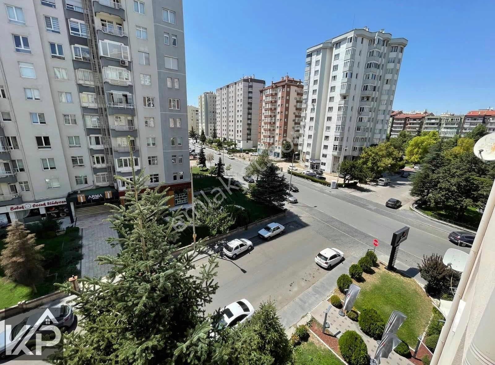 Alparslan Parkı Yanında Mükemmel Lokasyonda 4+1 Kiralık Daire