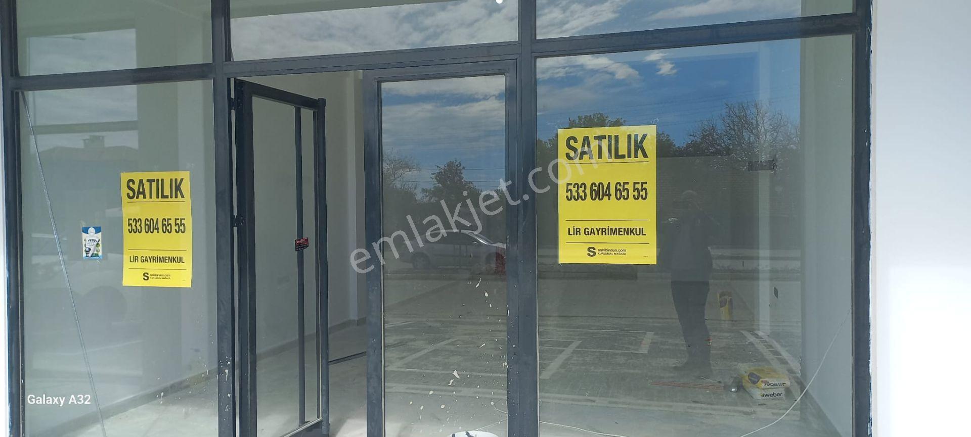 Lir Den Önerler Girişin De Satılık Kapalı80 M2 Yola Cephe Dükkan - Görsel 13