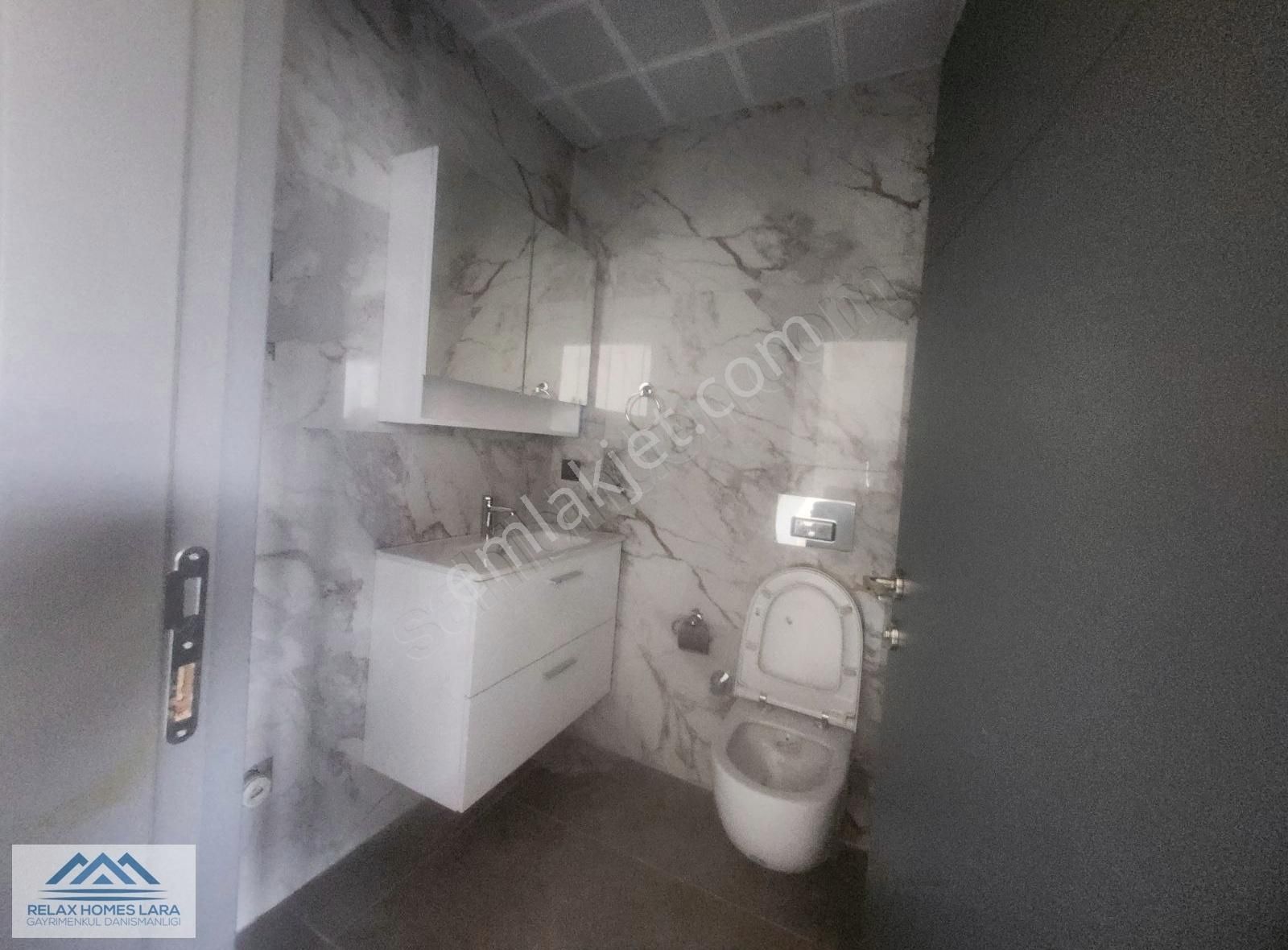 Kemer Çamyuva Da Havuzlu Site İçerisinde Satılık 1+1 Daireler - Görsel 2