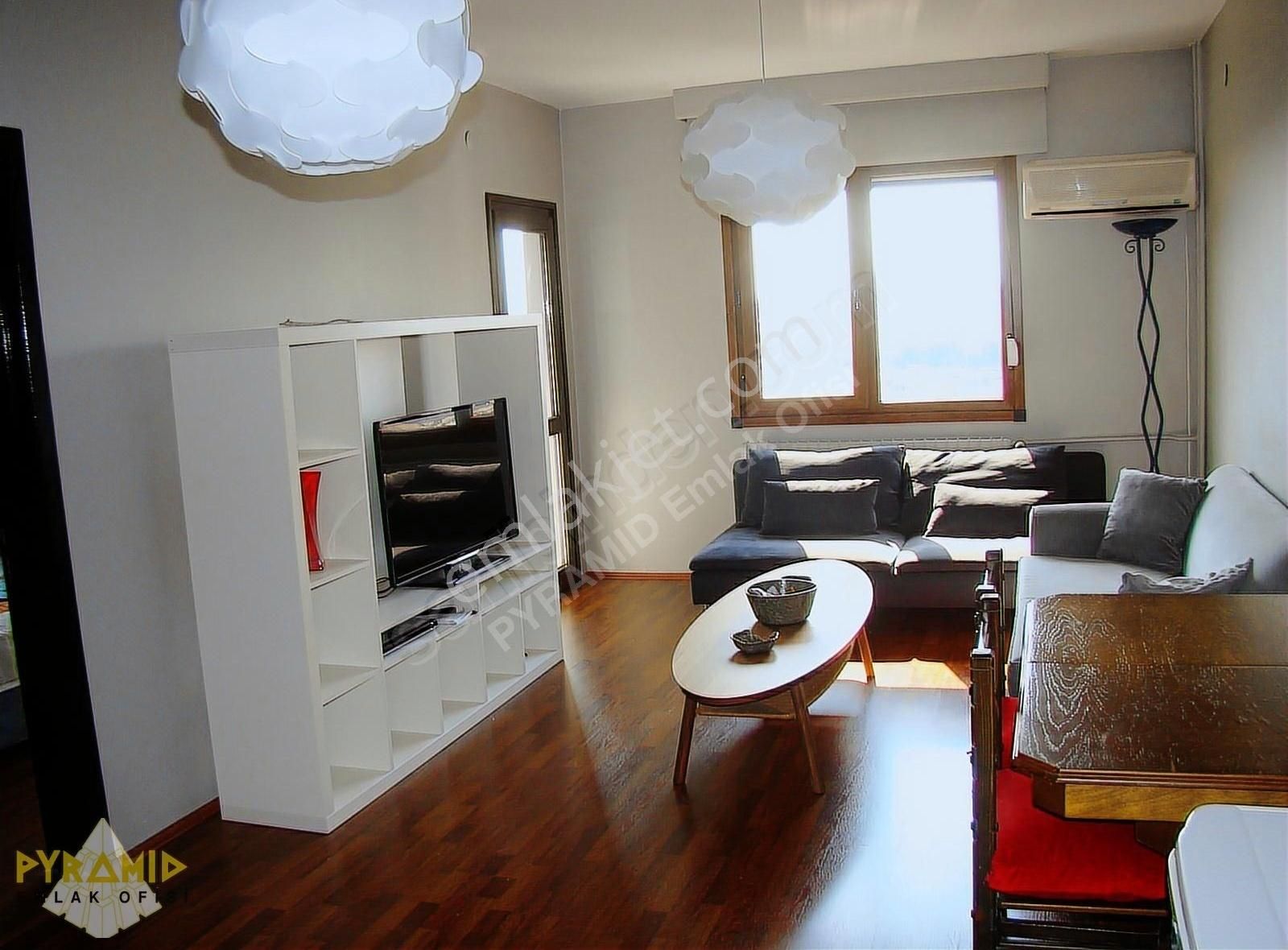 Pyramıd'den Ataköy 7-8 Turkuaz Sitesi Temiz Mobilyalı 1+1