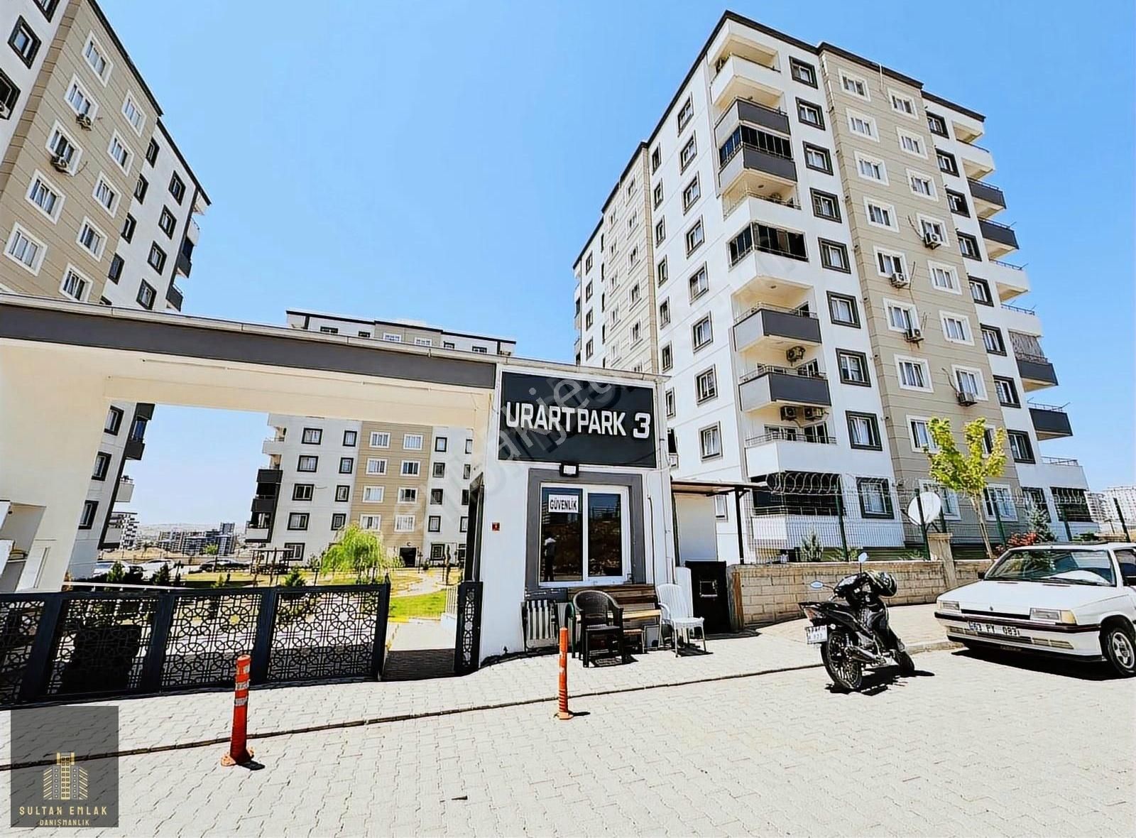 Sultan Emlaktan Mehmetçikte Satılık 3+1