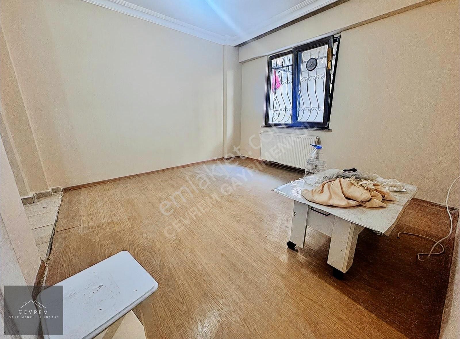 *çevrem** Yeşilova'da Harika Konumda Bahçeli 2+1 70m² B.katı
