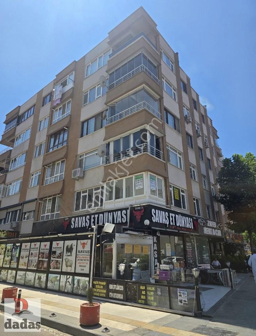 Dadaş Emlaktan Fatih Cad. Köşe Konum 3+1 Kiralık Boş Daire