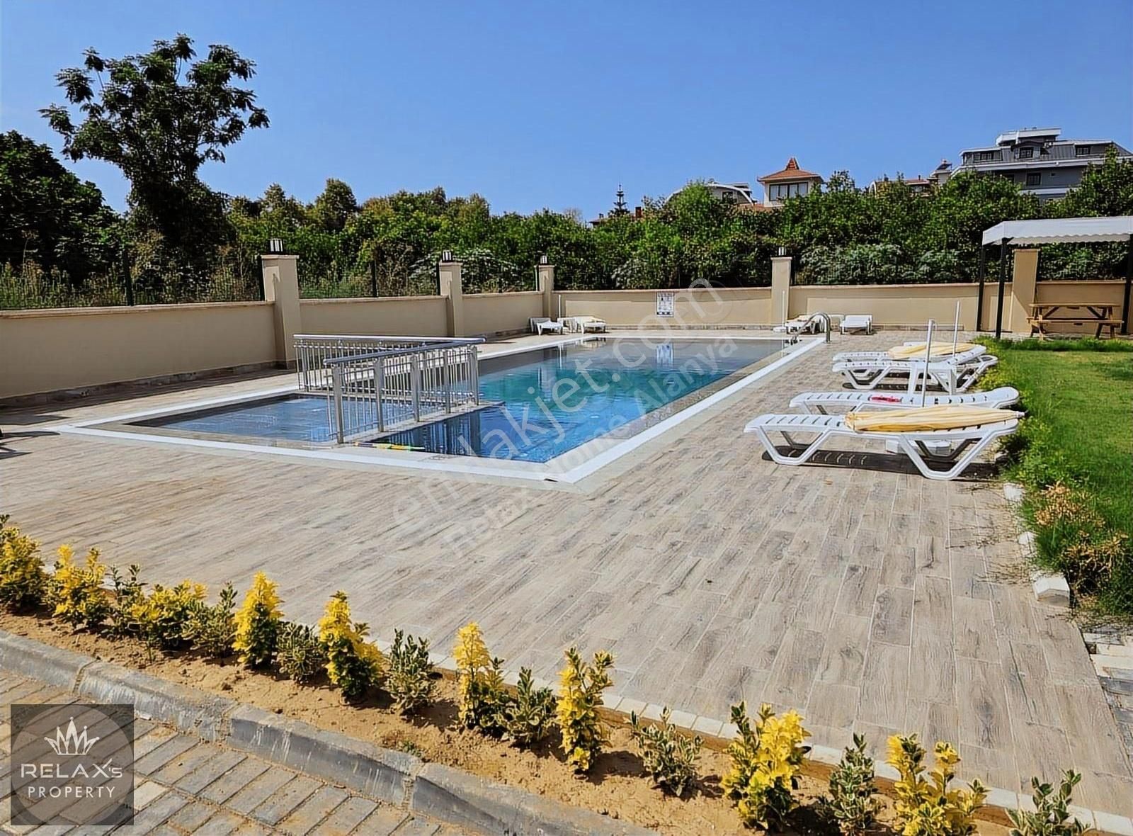 Oba Bölgesinde Kiralık Sıfır Lüx Eşyalı 1+1 Daire