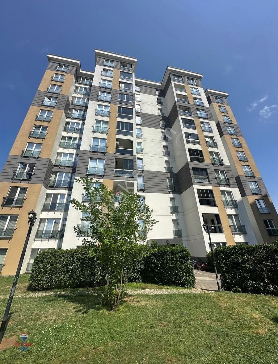Envarev Sitesinde 1+1 Kapalı Mutfaklı Satılık Daire